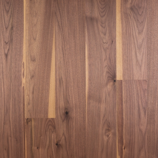 Manufaktur Diele Schwarznuss Gedämpft Design